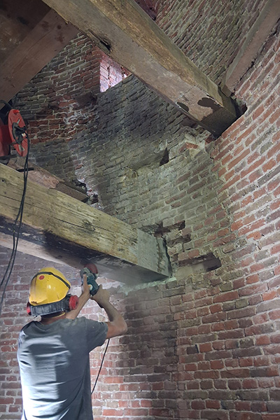 Traas Nederland_houtherstelbalkkopherstel_molen_nieuwvliet_hout_telefoon_houtherstel