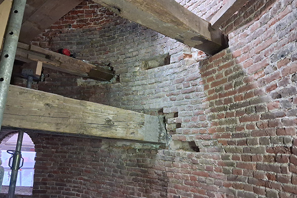 Traas Nederland_houtherstelbalkkopherstel_molen_nieuwvliet_hout_telefoon_houtherstel